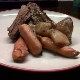 Mom's Roast with Carrots and Potatoes (Crock Pot)